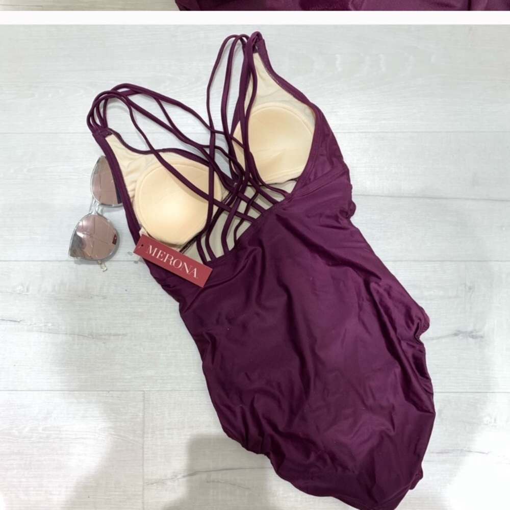 ⭐️Last one ⭐️Merona one piece swimsuit in plum - Picture 2 of 5